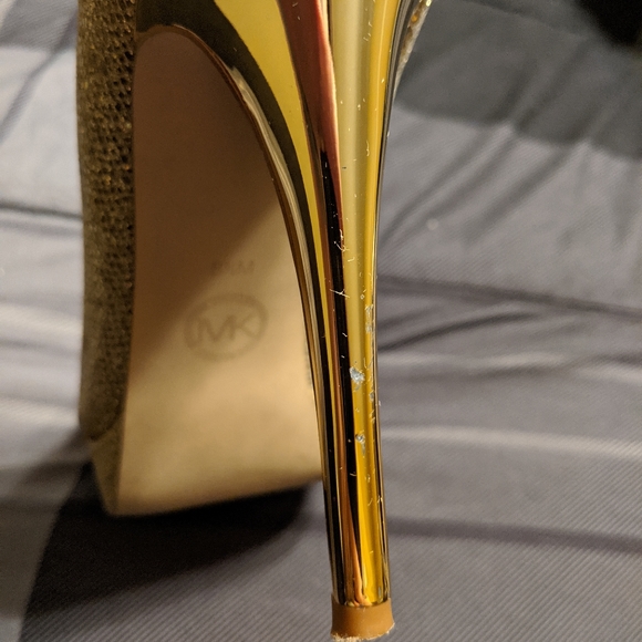 Michael Kors size 8.5 heels - Picture 5 of 8